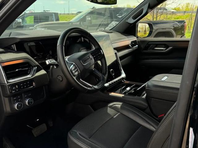 2025 GMC Yukon XL 4WD Denali