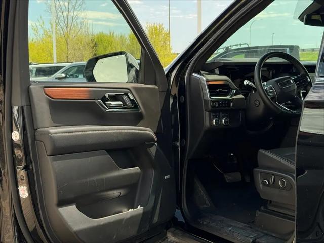 2025 GMC Yukon XL 4WD Denali