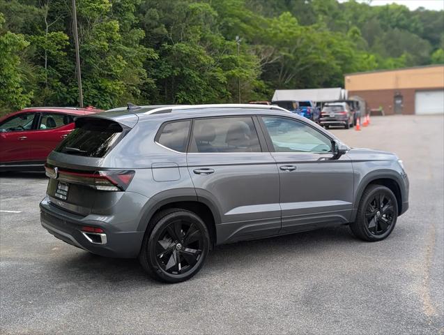 2025 Volkswagen Taos 1.5T SE