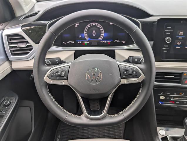 2025 Volkswagen Taos 1.5T SE