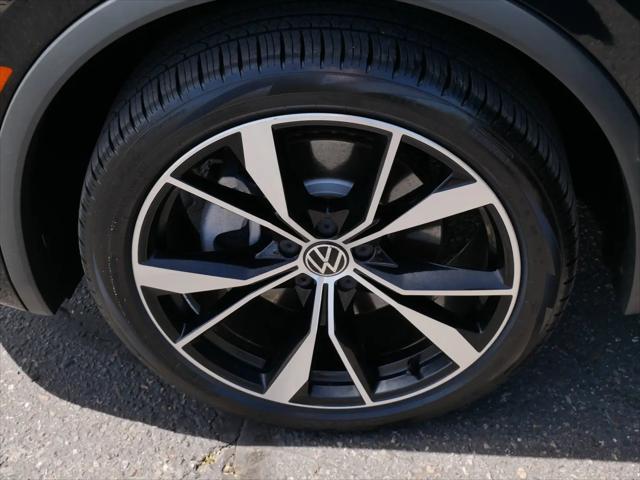 2024 Volkswagen Tiguan 2.0T SEL R-Line