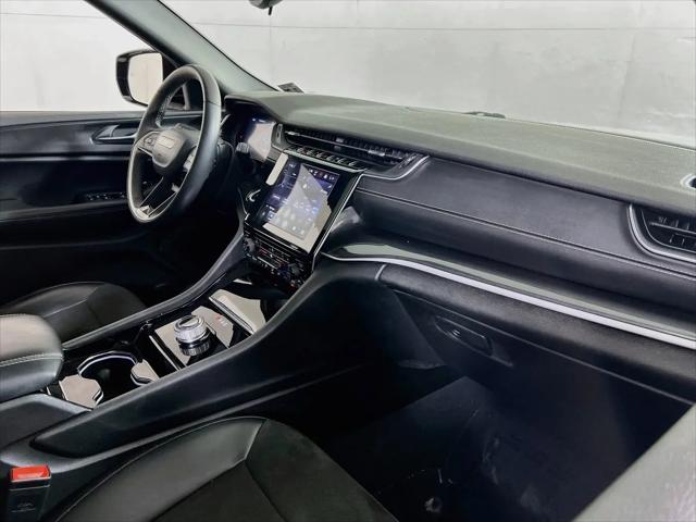 2023 Jeep Grand Cherokee L Altitude 4x4