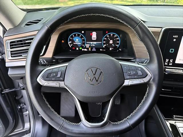 2025 Volkswagen Atlas 2.0T SE w/Technology
