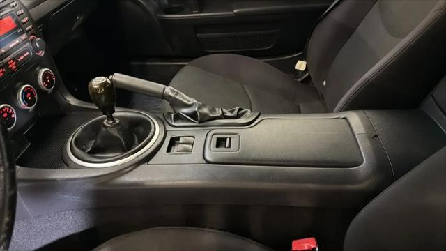 2010 Mazda MX-5 Sport