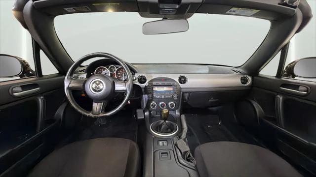 2010 Mazda MX-5 Sport