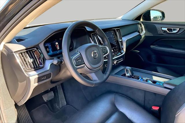 2024 Volvo S60 B5 Core Dark Theme