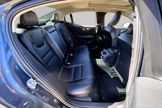 2024 Volvo S60 B5 Core Dark Theme