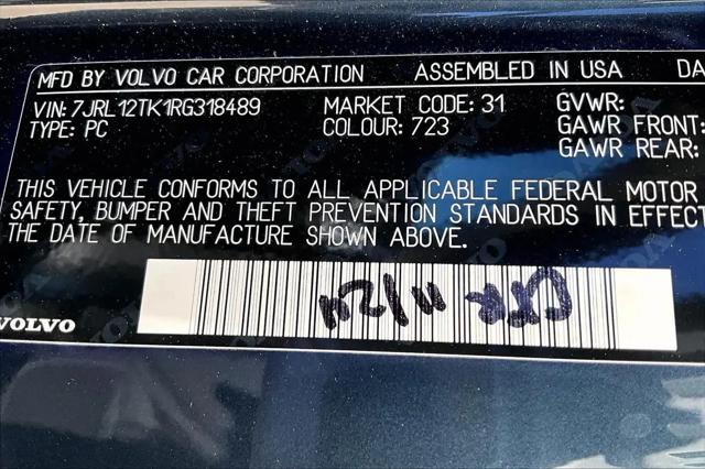 2024 Volvo S60 B5 Core Dark Theme