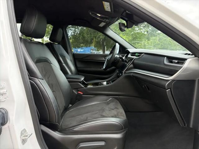 2023 Jeep Grand Cherokee Altitude 4x4