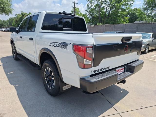 2023 Nissan Titan Crew Cab PRO-4X 4x4