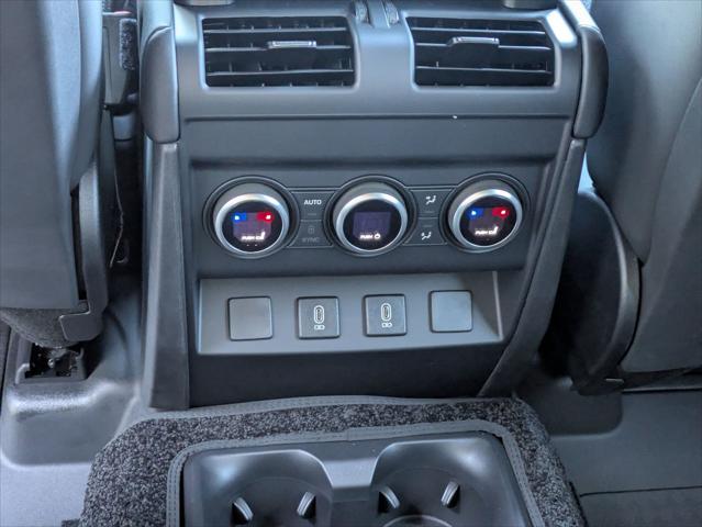 2026 Land Rover Defender P400 X-Dynamic SE