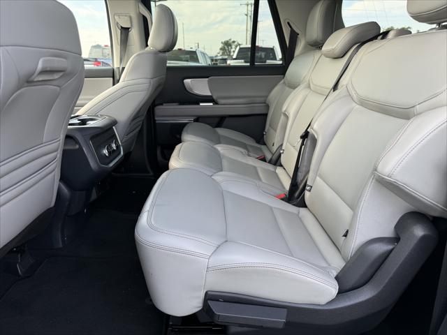 2025 Ford Expedition Active MAX