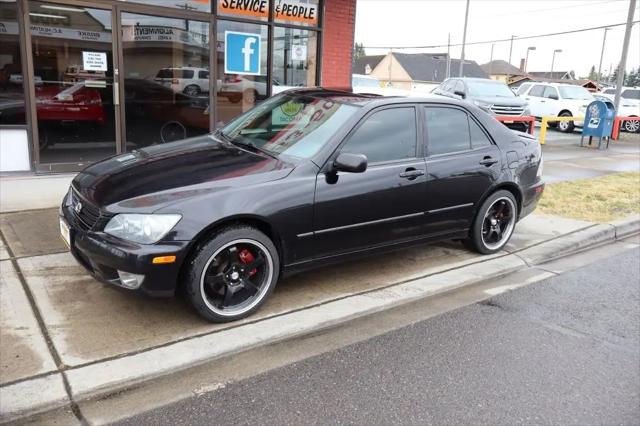 2004 Lexus IS 300 5-Speed Sedan