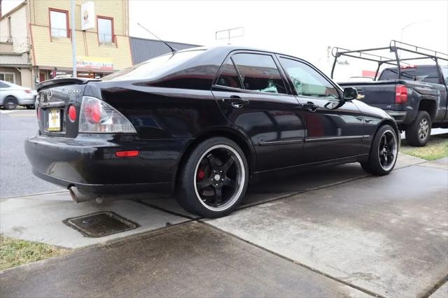 2004 Lexus IS 300 5-Speed Sedan