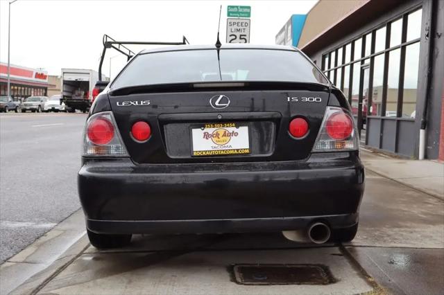 2004 Lexus IS 300 5-Speed Sedan