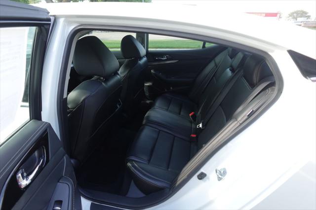 2023 Nissan Maxima SV Xtronic CVT