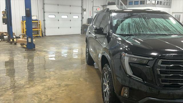 2024 GMC Acadia AWD AT4