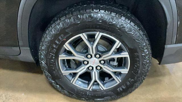 2024 GMC Acadia AWD AT4