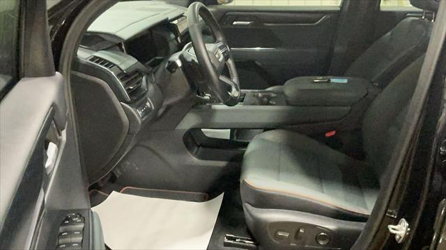 2024 GMC Acadia AWD AT4