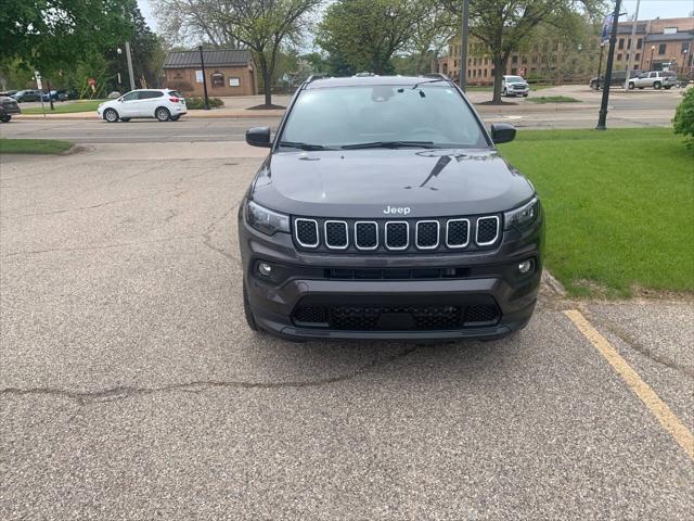 2023 Jeep Compass Latitude Lux FWD