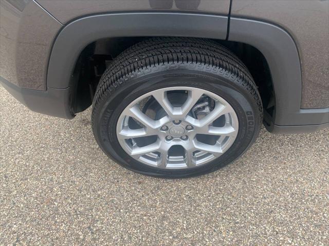 2023 Jeep Compass Latitude Lux FWD