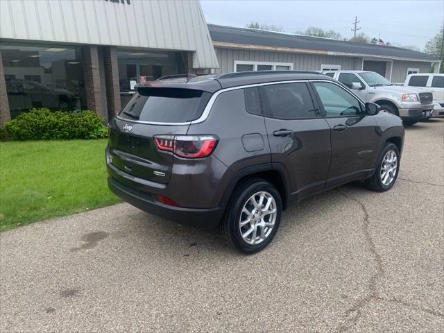 2023 Jeep Compass Latitude Lux FWD