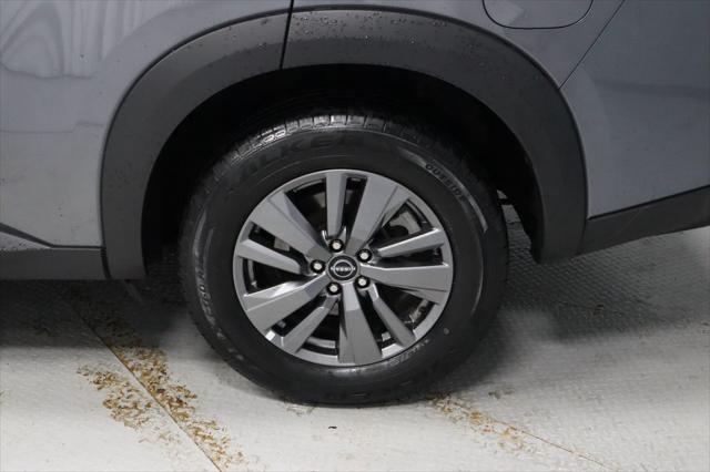 2025 Nissan Pathfinder SV 4WD