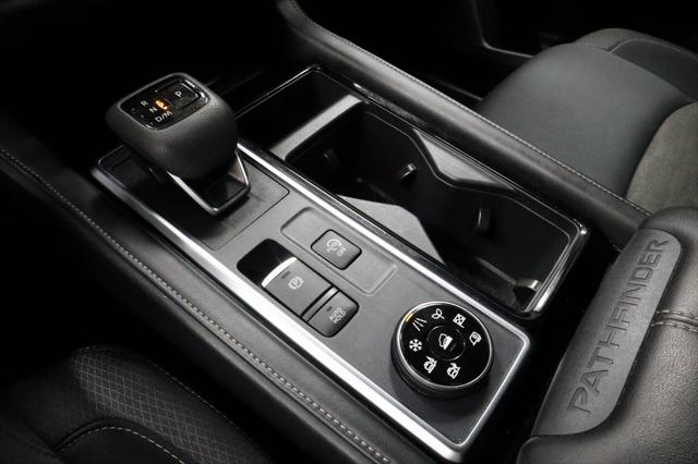2025 Nissan Pathfinder SV 4WD