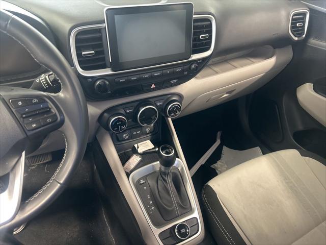 2025 Hyundai Venue SEL