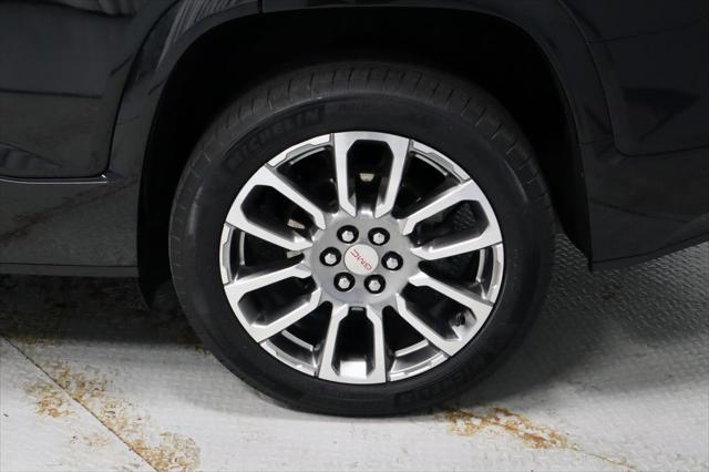 2023 GMC Acadia AWD Denali