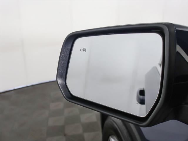 2023 Chevrolet Traverse AWD LT Cloth