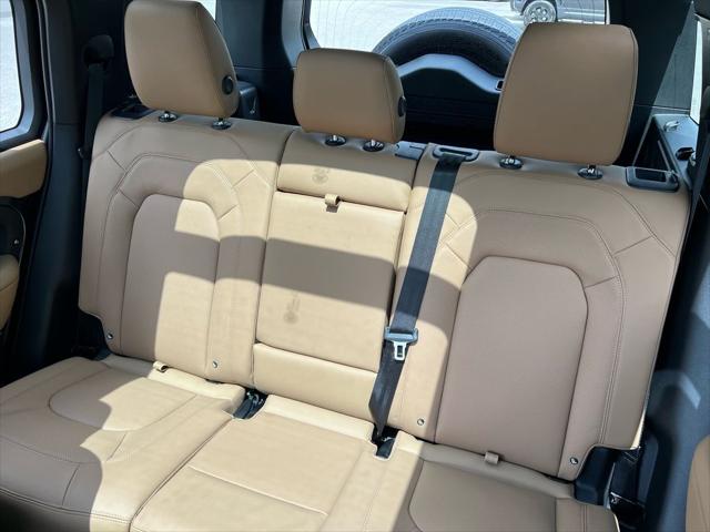 2026 Land Rover Defender P300 S
