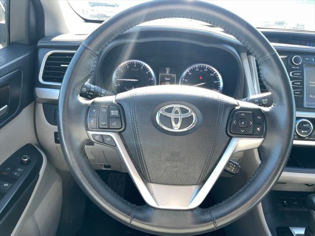 2016 Toyota Highlander XLE V6