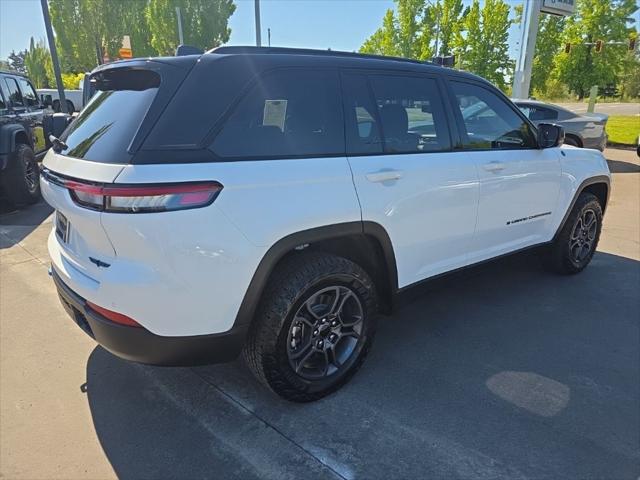 2025 Jeep Grand Cherokee Trailhawk