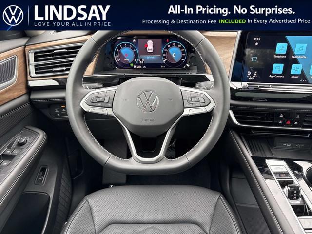 2026 Volkswagen Atlas SE with Technology