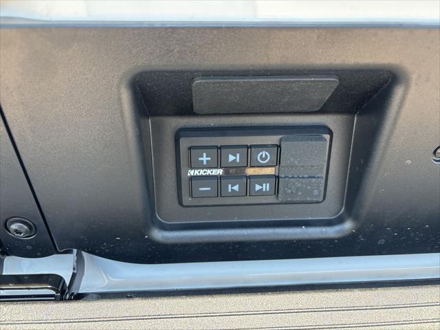 2026 GMC Sierra 2500HD Crew Cab, Standard Bed, AT4X, 4WD