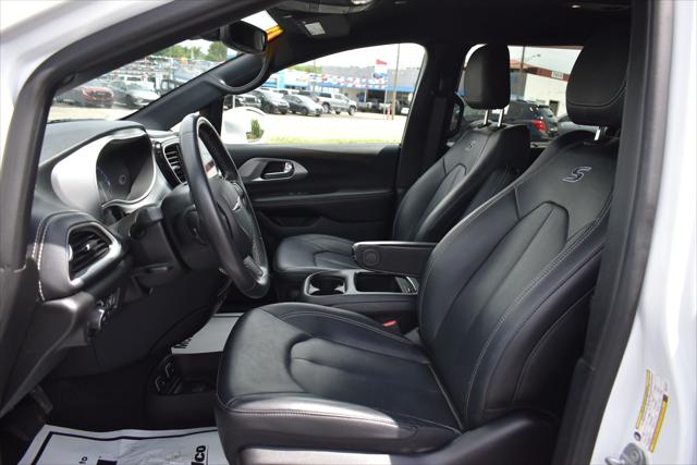 2021 Chrysler Pacifica Touring L