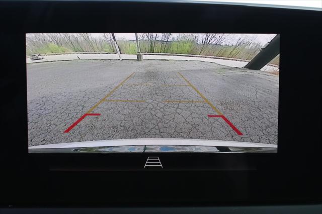 2024 Buick NV Sport Touring FWD
