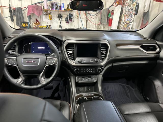 2023 GMC Acadia AWD AT4