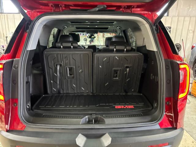 2023 GMC Acadia AWD AT4