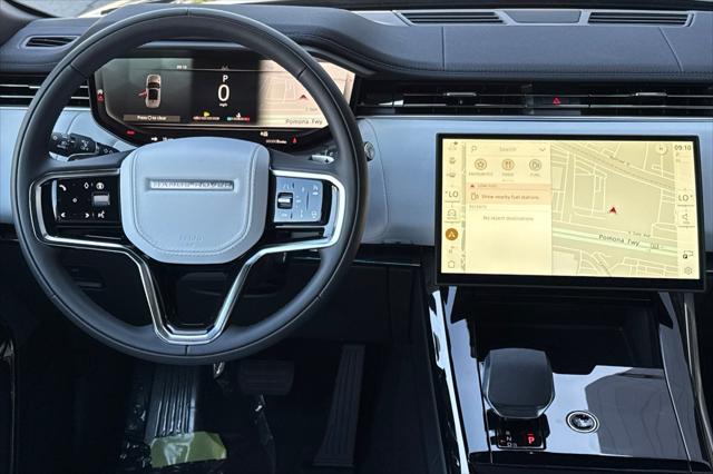 2026 Land Rover Range Rover Sport P360 SE