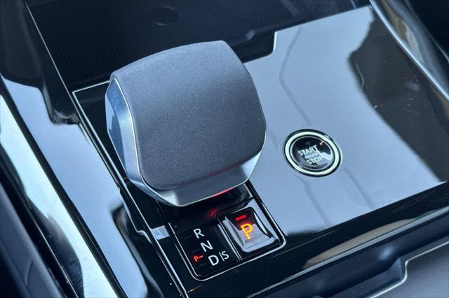 2026 Land Rover Range Rover Sport P360 SE