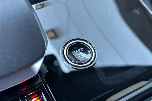 2026 Land Rover Range Rover Sport P360 SE