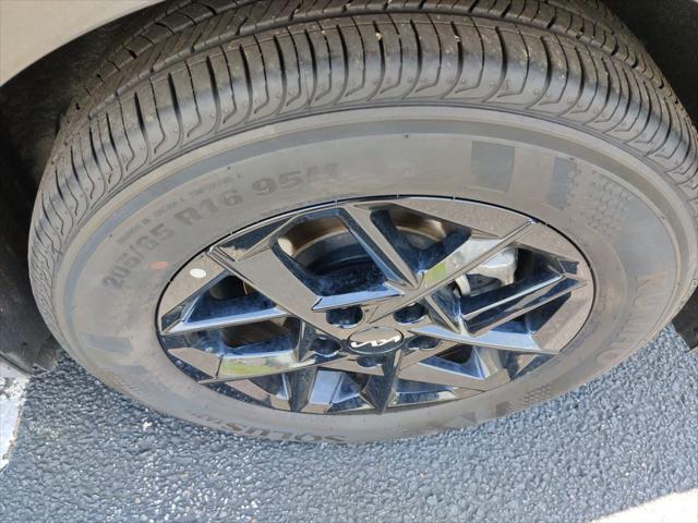 2026 Kia K5 LXS FWD