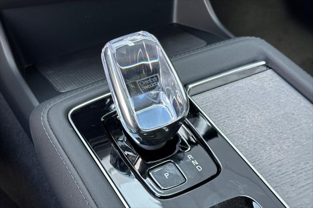 2026 Volvo XC90 Plug-In Hybrid Ultra, T8 AWD, Electric/Gasoline, Bright, 7 Seats