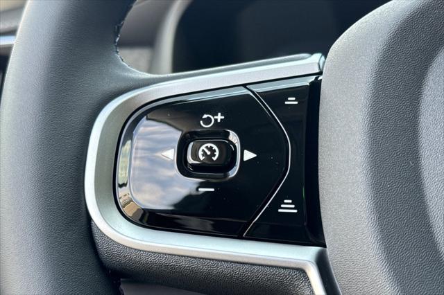2026 Volvo XC90 Plug-In Hybrid Ultra, T8 AWD, Electric/Gasoline, Bright, 7 Seats