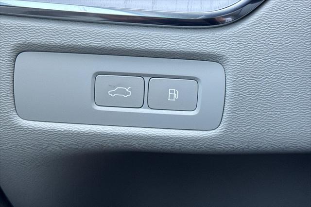 2026 Volvo XC60 Plug-In Hybrid Ultra, T8 AWD Electric/Gasoline, Dark
