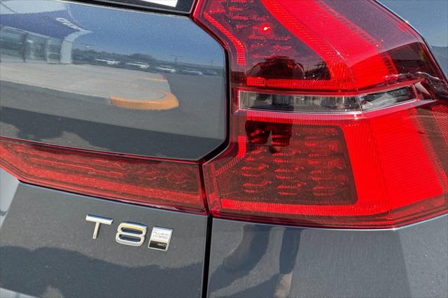 2026 Volvo XC60 Plug-In Hybrid Ultra, T8 AWD Electric/Gasoline, Dark