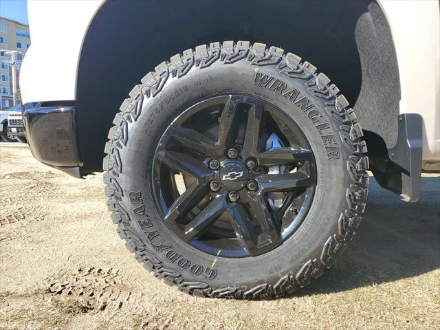 2026 Chevrolet Silverado 1500 4WD Crew Cab Short Bed Custom Trail Boss