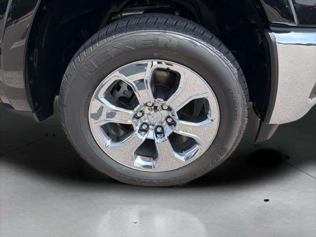 2026 Ram 1500 Lone Star Crew Cab 4x4 57 Box